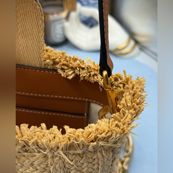 🆕 OROTON 🧿 NWOT Calypso Small Woven Straw Crossbody Tote, Natural & Saddle - Picture 8 of 16